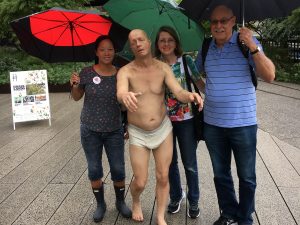 Debbie and Peter G. from Brisbane, Australia along with Greeter Diane stumbled across this Sleep Walker in the Highline in Chelsea (New York City)
